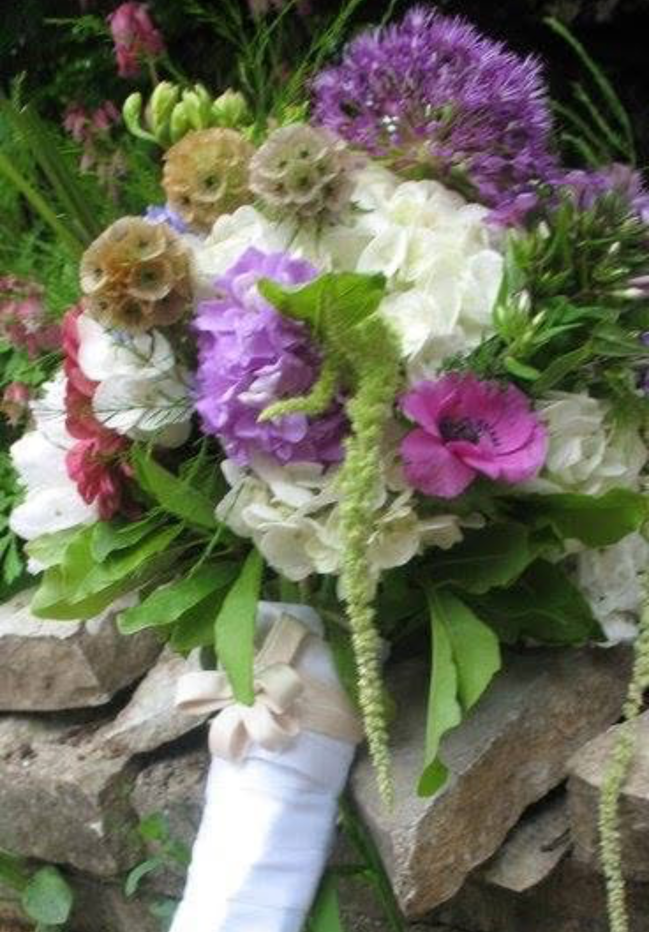 Artful bouquet arrangement